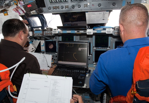 STS127-E-06555