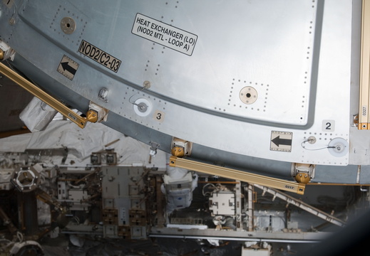 STS127-E-06802