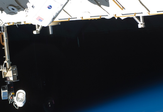 STS129-E-06724