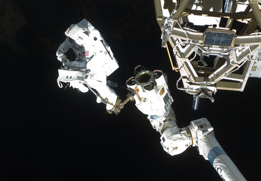 STS129-E-06732