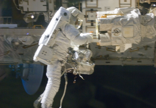 STS129-E-06758