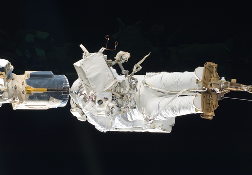 STS129-E-06759