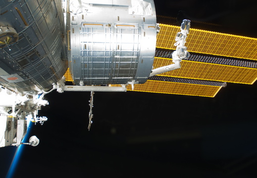 STS129-E-06804