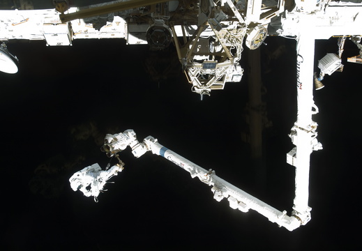 STS129-E-06847
