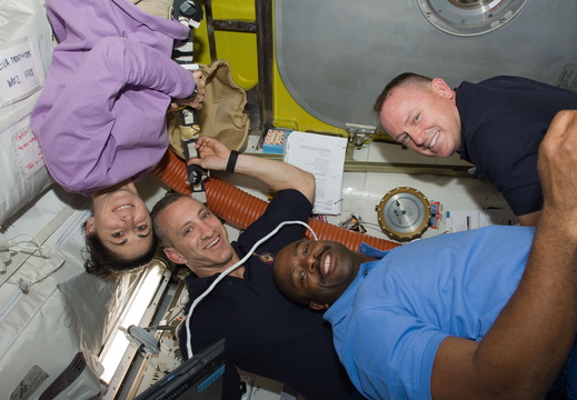 STS129-E-06872