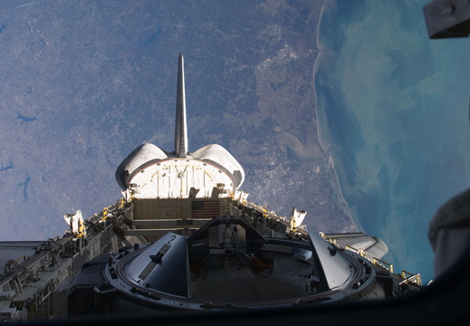 STS129-E-10750
