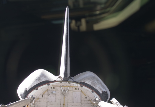 STS129-E-10841