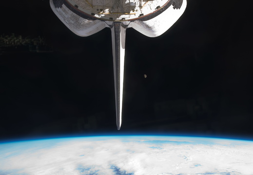 STS129-E-10956
