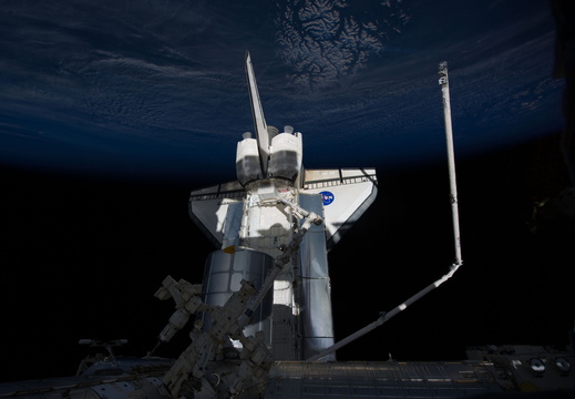 STS131-E-08194