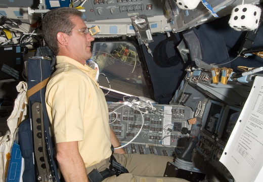 STS132-E-09200