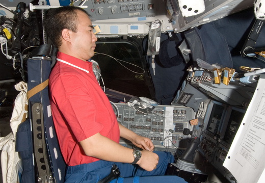 STS132-E-09210