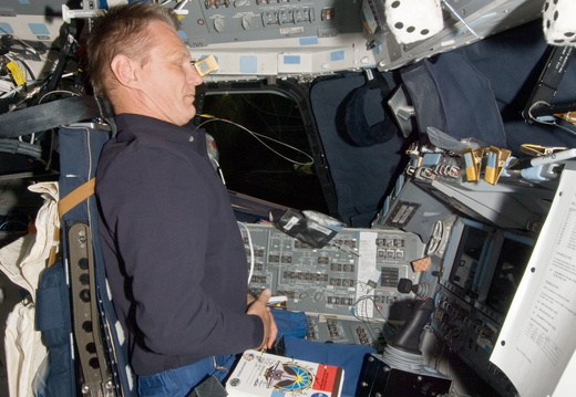 STS132-E-09215