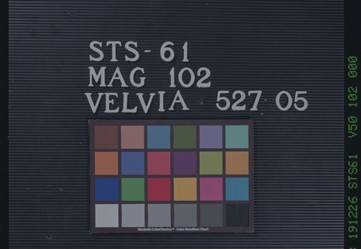 STS061-102-000