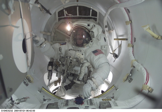 STS104-E-5232