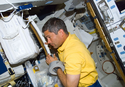 STS111-E-05028