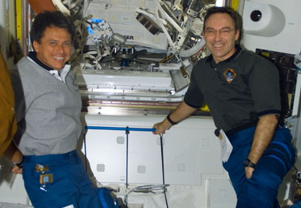 STS111-E-05108