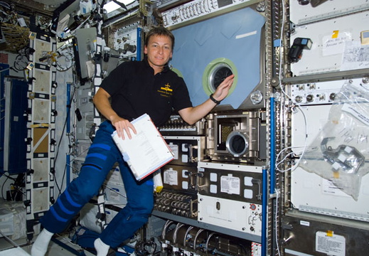 STS111-E-05121