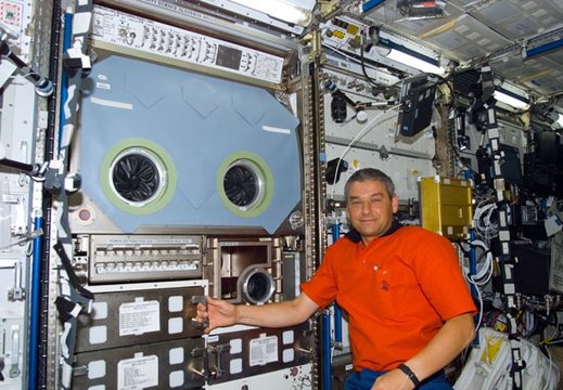 STS111-E-05123