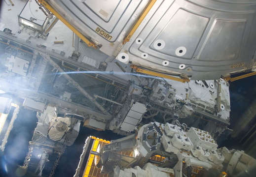 STS111-E-05144