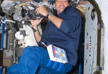 STS111-E-05205