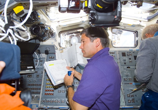 STS111-E-05321