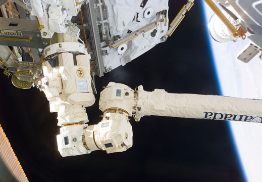 STS111-E-05625