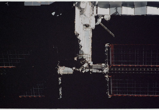 STS112-313-006