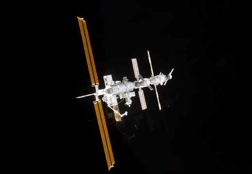 STS112-E-05044
