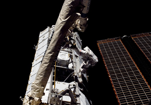 STS112-E-05119