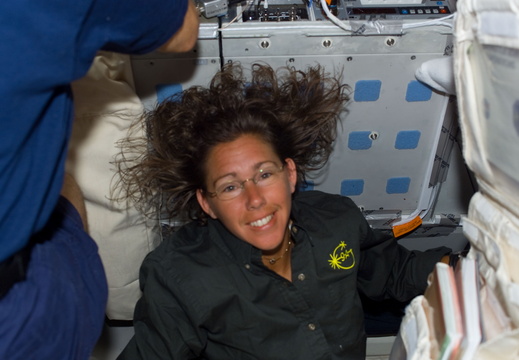 STS112-E-05135