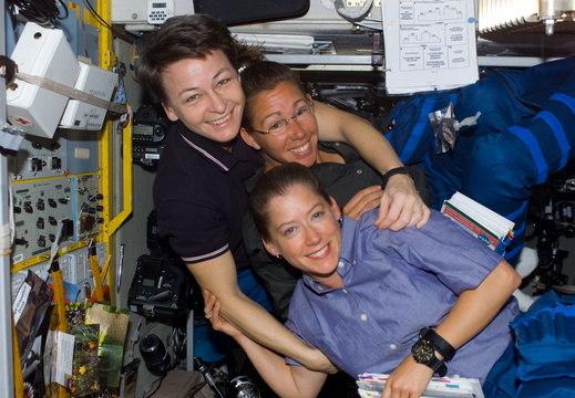 STS112-E-05154
