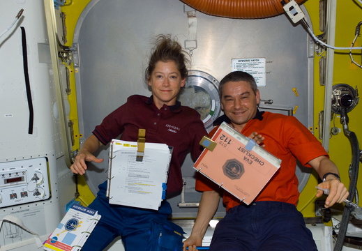 STS112-E-05260