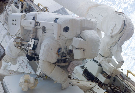 STS112-E-05320