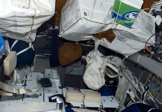 STS112-E-05404