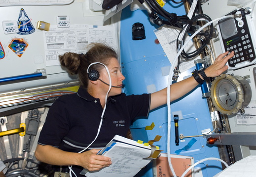 STS112-E-05490