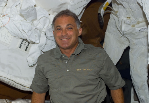 STS112-E-05625