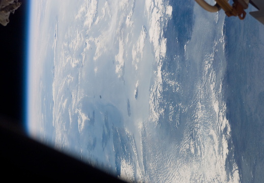 STS112-E-05763