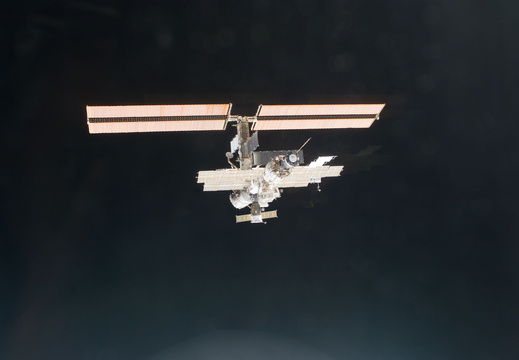 STS112-E-05839