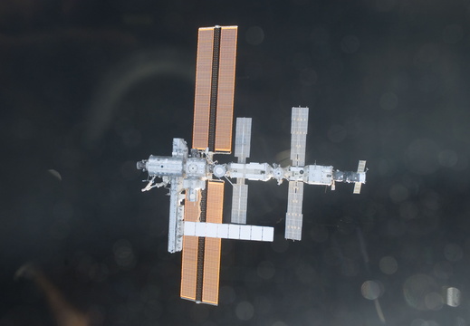 STS112-E-05845