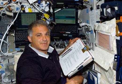 STS112-E-05895