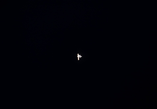 STS112-E-05909