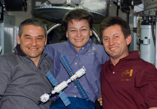 STS112-E-06127