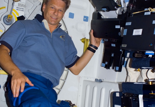 STS112-E-06187