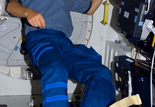 STS112-E-06192