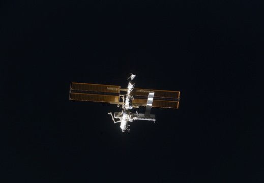 STS113-E-05035