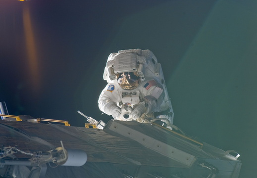 STS113-E-05179