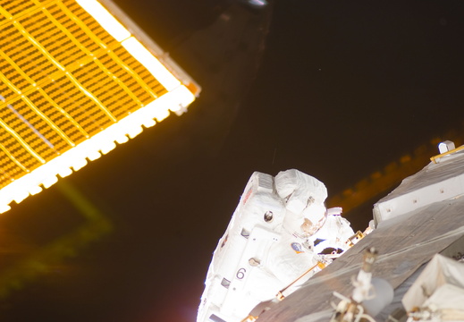 STS113-E-05194