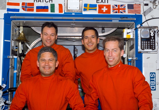 STS113-E-05234