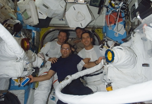 STS113-E-05292