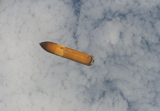STS114-E-05055